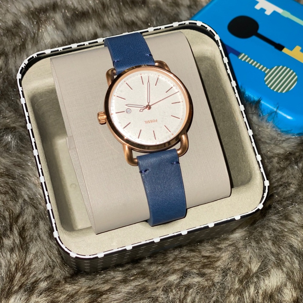 Fossil Watch - Picture 1 of 7